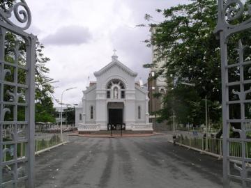 ĐÔI NÉT VỀ NHÀ THỜ HẠNH THÔNG TÂY