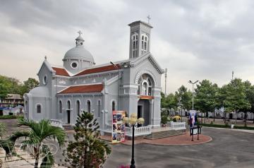 Nhà thờ Hạnh Thông Tây cổ kính