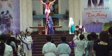 HẠNH THÔNG TÂY: ĐÊM DIỄN NGUYỆN THƯƠNG KHÓ ĐỨC JESUS