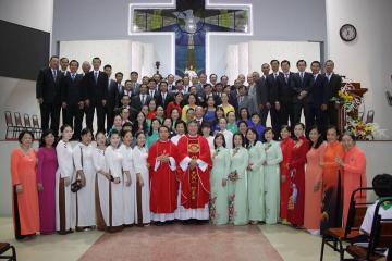 MỪNG KÍNH TRỌNG THỂ CÁC THÁNH TỬ ĐẠO VIỆT NAM. BỔN MẠNG HỘI ĐỒNG MỤC VỤ GX. HẠNH THÔNG TÂY 24/11/2016.