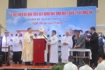 LỄ ĐẶT VIÊN ĐÁ ĐẦU TIÊN  XD NSH GIÁO LÝ VÀ MỤC VỤ  - MỪNG NGÂN KHÁNH LINH MỤC  Lm. Giuse PHẠM ĐỨC TUẤN