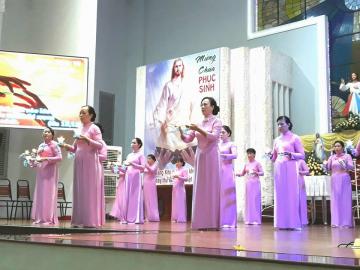 GIÁO XỨ HẠNH THÔNG TÂY  KHAI MẠC THÁNG HOA DÂNG MẸ