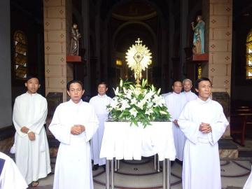 Rước kiệu Mình Màu Thánh Chúa (03/06/2018)